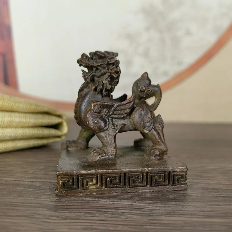 Flying Pixiu Seal, Antique Alloy Seal, Vintage Pixiu Desktop Collection, Office Study Desk Paperweight Decoration