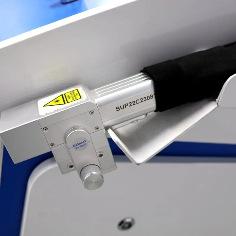 Industrial-grade laser rust remover Continuous Laser Cleaning Machine Laser Cleaner Paint Removal Machine CW Rust Removal