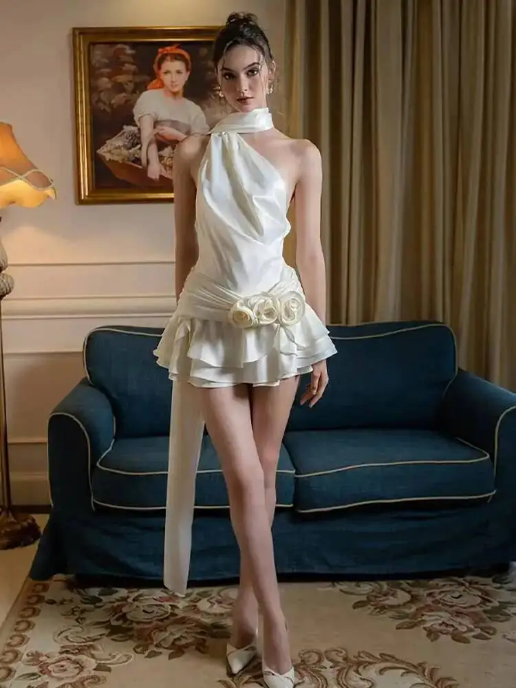 Satin Sexy Backless 3D Blumen Frauen Kleid Weiß Halter A-line Kleid Weiblichen Frühling Schlank Elegante Party Clubwear Vestidos