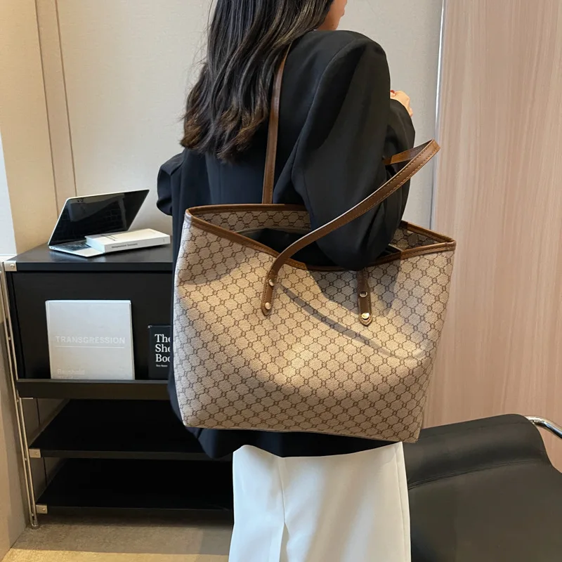 Nuova borsa da donna vintage in PU minimalista e di grande capacità, borsa da pendolarismo casual, borsa a tracolla portatile a una spalla