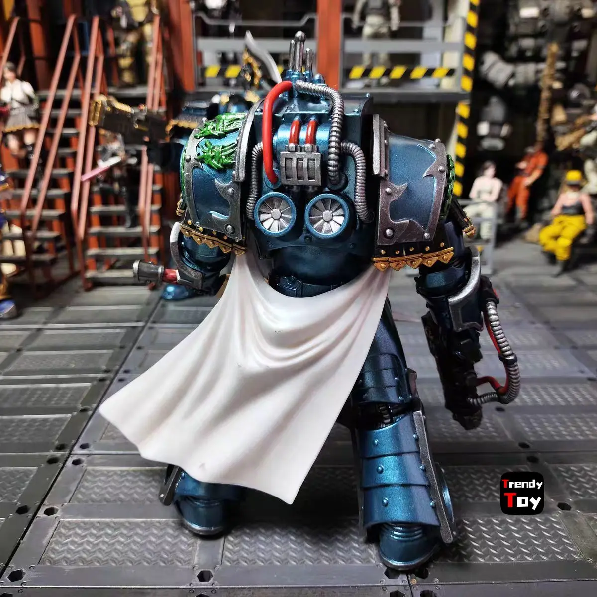 【JOYTOY】Warhammer 40K Alpha Legion Legion Praetor en Catafracti Terminator Armor 1/18 figuras de acción de juguete