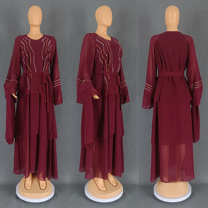 Lange Roben für Damen aus dem Nahen Osten. Chiffon-Kleider im europäischen und amerikanischen Stil mit heißesten Strasssteinen, einschließlich Kopftuch