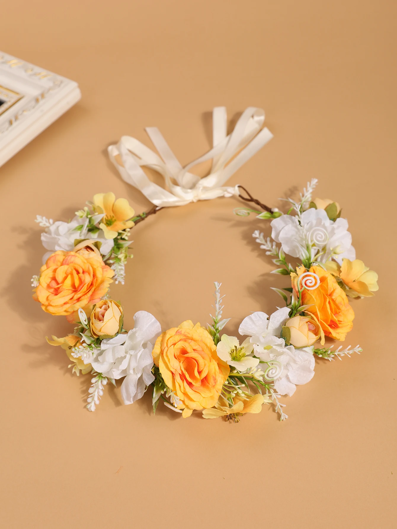 Simulierte Rosenblüten-Girlande als Kopfschmuck - Bohemian-Style Verstellbares Band-Haarband - Geeignet für Brautjungfern, Hochzeiten, Porträts – Detail 12