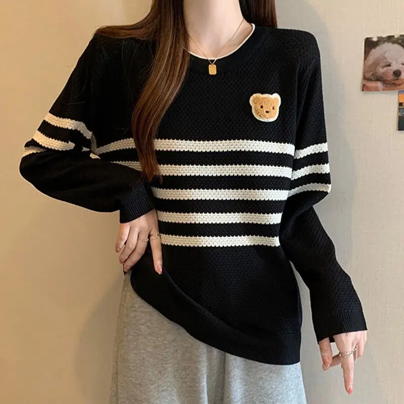 Preppy Style Autumn Women\'s Sweaters O-Neck Striped Cartoon Screw Thread Fashion Casual Loose Long Sleeve Pullovers Knitted Tops