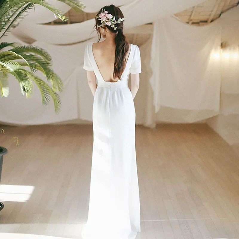 White Round Neck Light Wedding Dresses Korean Satin Simple Mermaid Dress Outdoor Photography Bridal Dress Sexy Backless Dresses