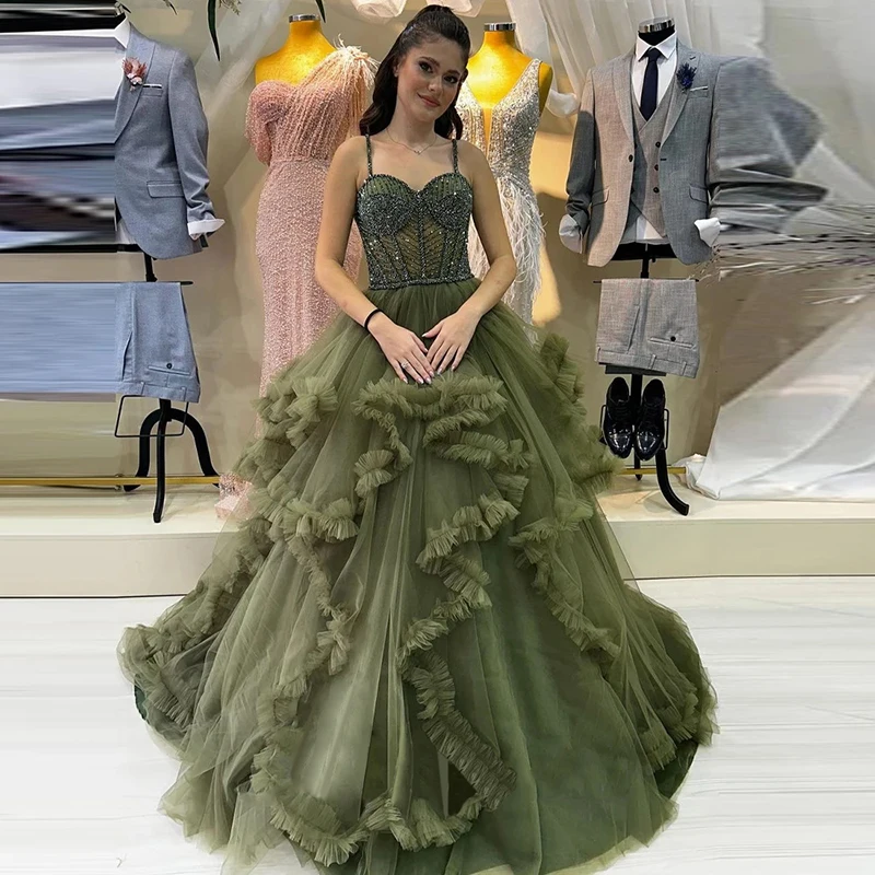 スパゲッティストラップ グリーン プロムドレス ラインストーン付き ボディス チュール ティアード フリル イブニングドレス Aライン フロアレングス パーティードレス