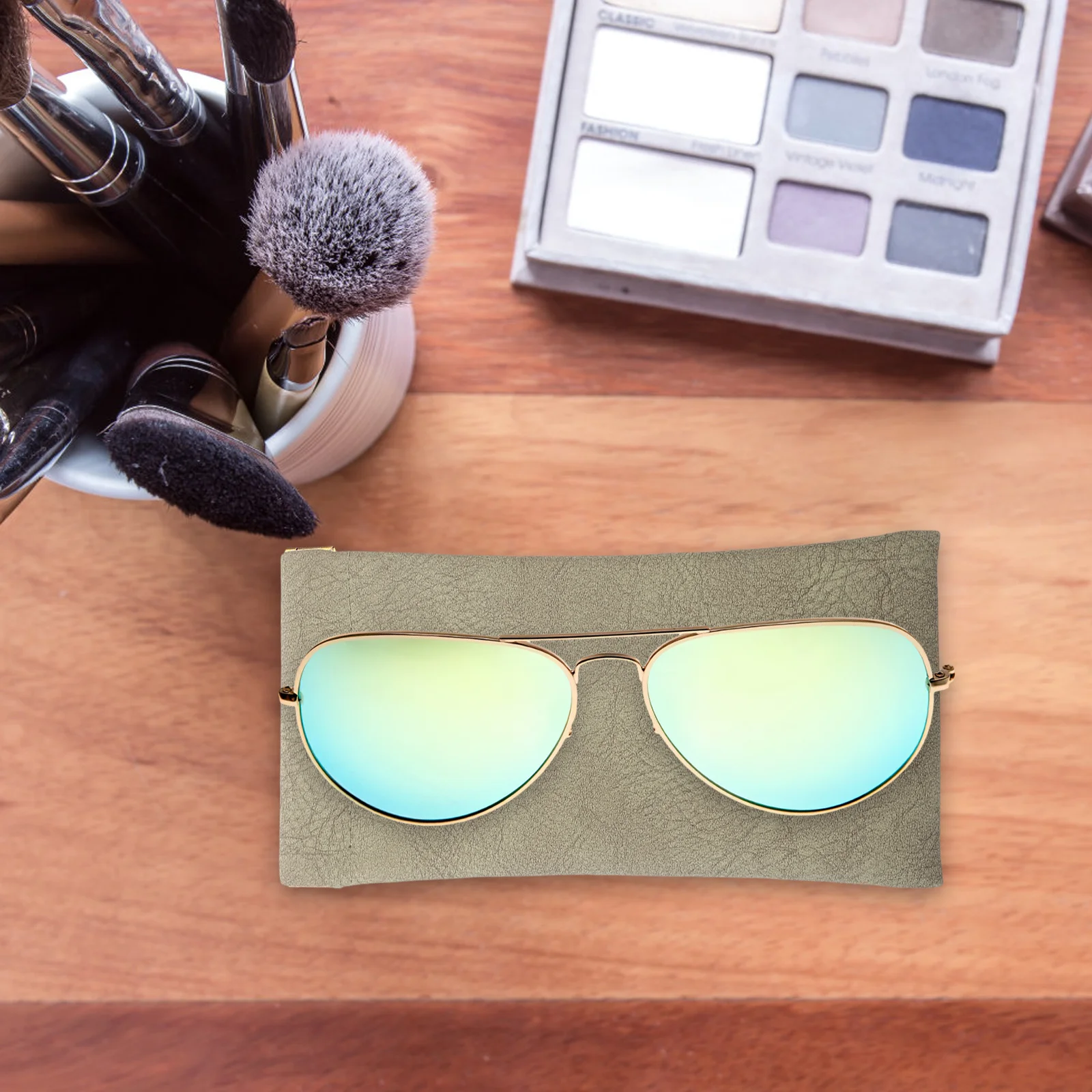 

4Pcs Glasses Case Eyeglasses Pouch Lightweight Durable Artificial Sunglasses Storage Bag Portable Travel Holder