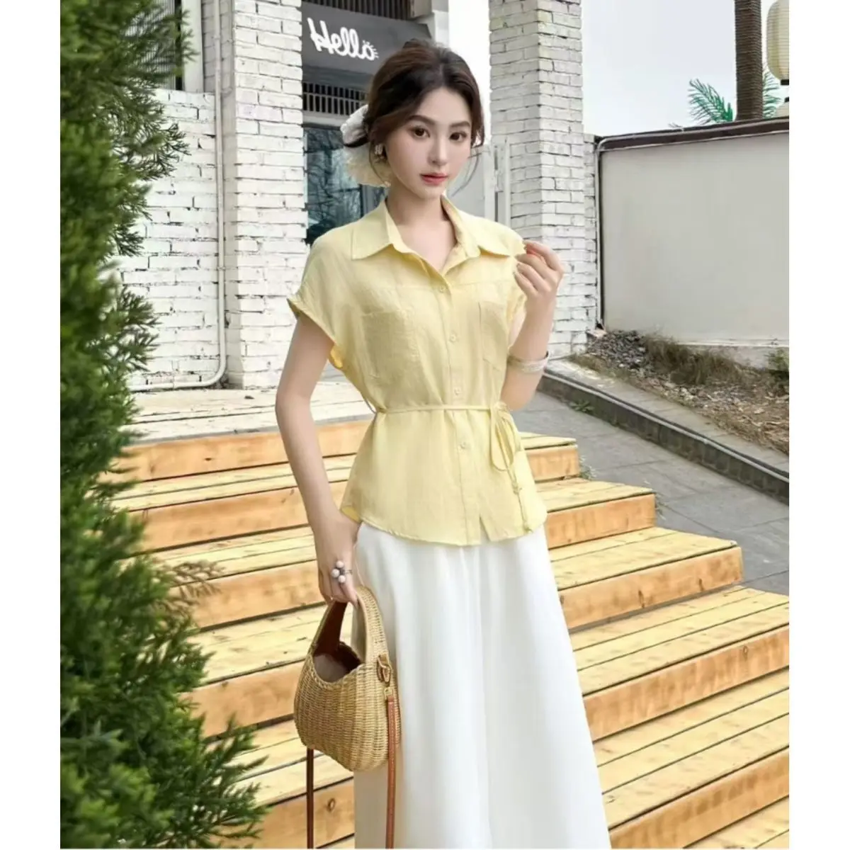 

Сплошная цветная рубашка на шнуровке с короткими рукавами для женщин, летняя корейская версия, повседневные темпераментные универсальные топы, модная женская одежда