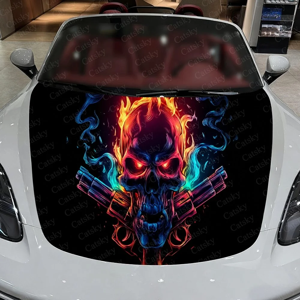 

Яркий череп с огненным красным и электрическим синим пламенем, перекрещенные пистолеты, жирный графический дизайн для капота автомобиля. Виниловая пленка для автомобиля,