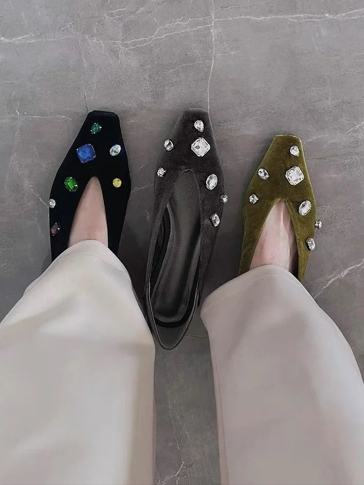 women's-low-top-velvet-fashion-single-shoes-spring-autumn-season-versatile-pointed-toe-diamond-decoration-grandmother-shoes