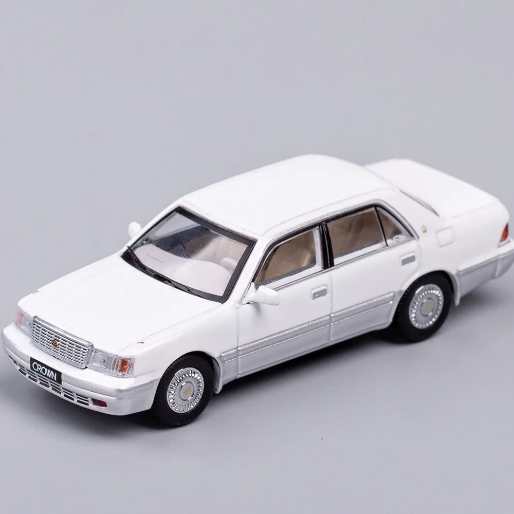 

GCD 1:64 Crown 10 Generation (S155) RoyalSaloon 3.0 alloy car model