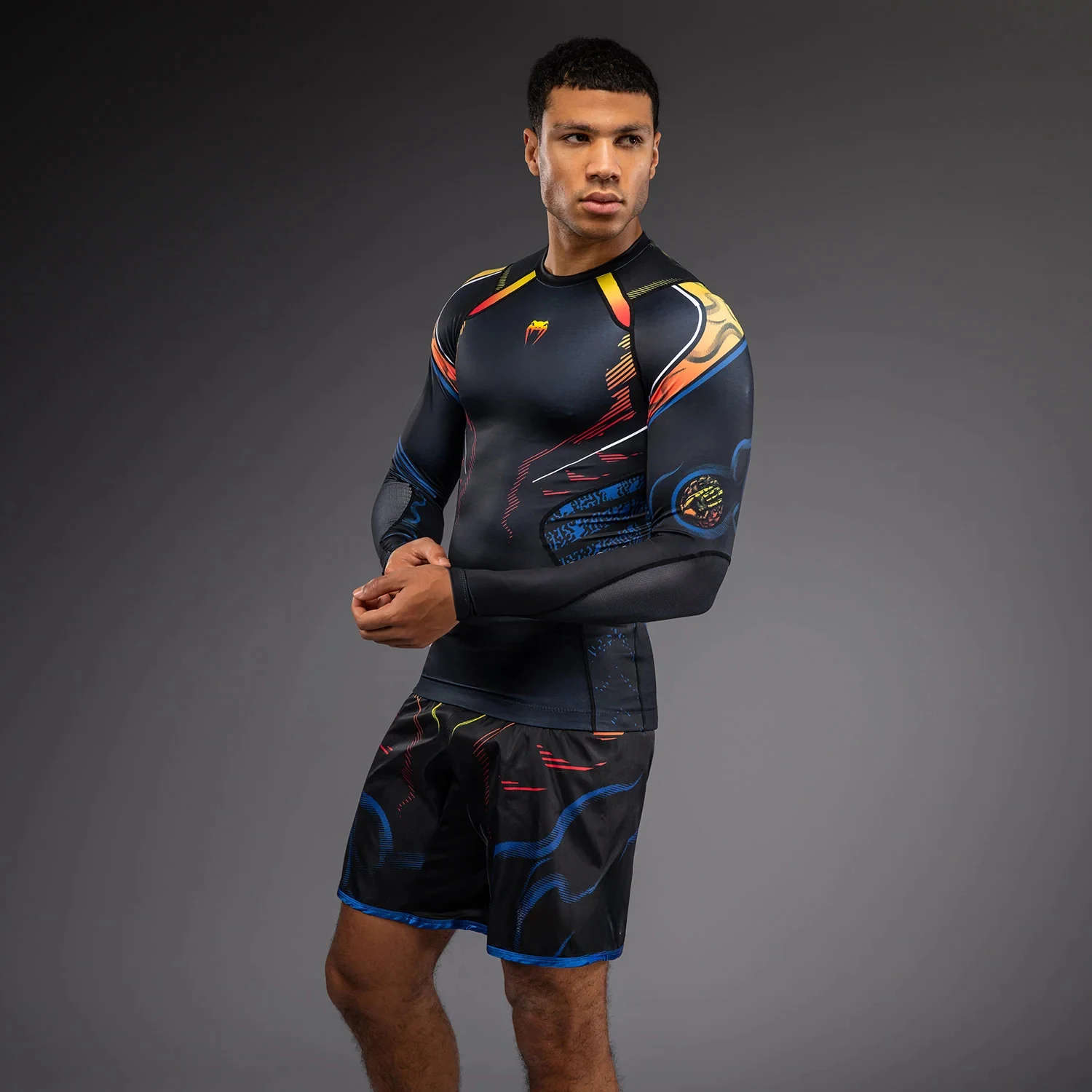 2026 جديد UFC القتال ليلة الملاكمة قميص طويل الأكمام الرجال والنساء MMA القتال السراويل المتضخم تنفس اللياقة البدنية Jujutsu جيرسي