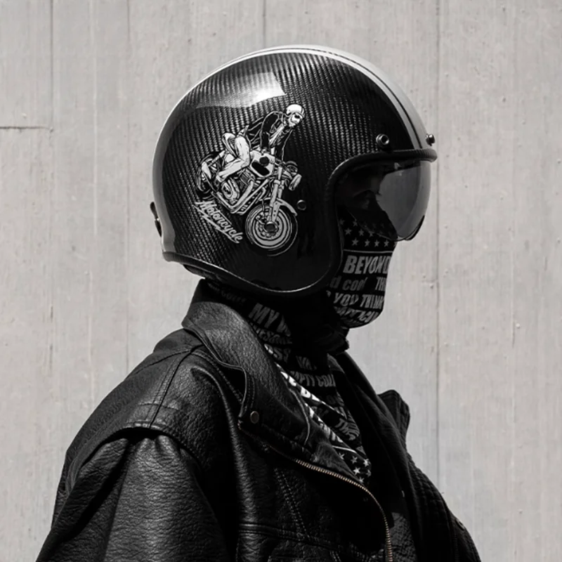 

KEAZ Featherlight Carbon Fiber Three-quarters Helmet for Modern Motorcycle Riders Stylish Rugged DOT Approved Safe and Reliable