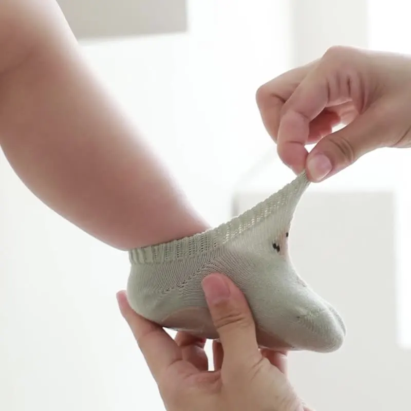 

Новые детские милые короткие носки с героями мультфильмов, противоскользящие носки-тапочки для детей, носки для новорожденных мальчиков и девочек, От 0 до 5 лет