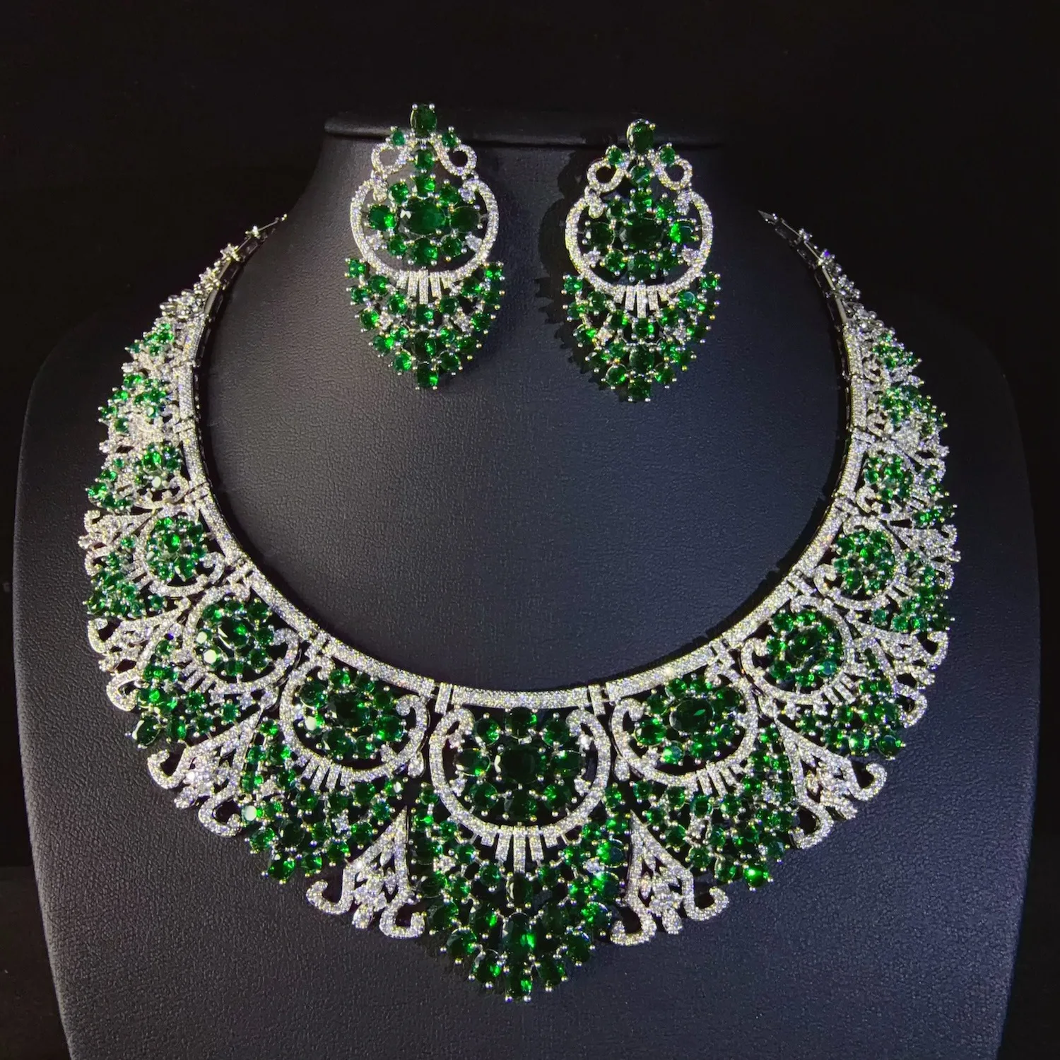 ByI New European-American Style Luxury Exaggerated Jewelry Zircon Necklace and Earring Set Women's Wedding Ball Gift M-1112