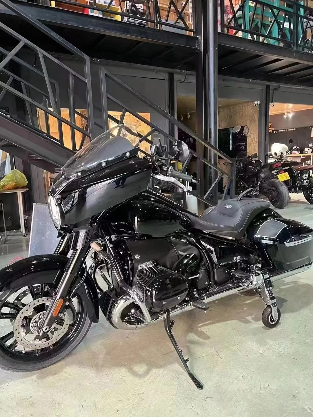 Training Wheels Fit models Side Wheels for motorcycle R GS K Series R1250 1200 R18 K1200LT Touring Models Landing Gear