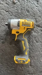 DEWALT DCF902 XTREME 12V MAX Brushless 3/8 Inches Impact Wrench (Tool Only) second-hand