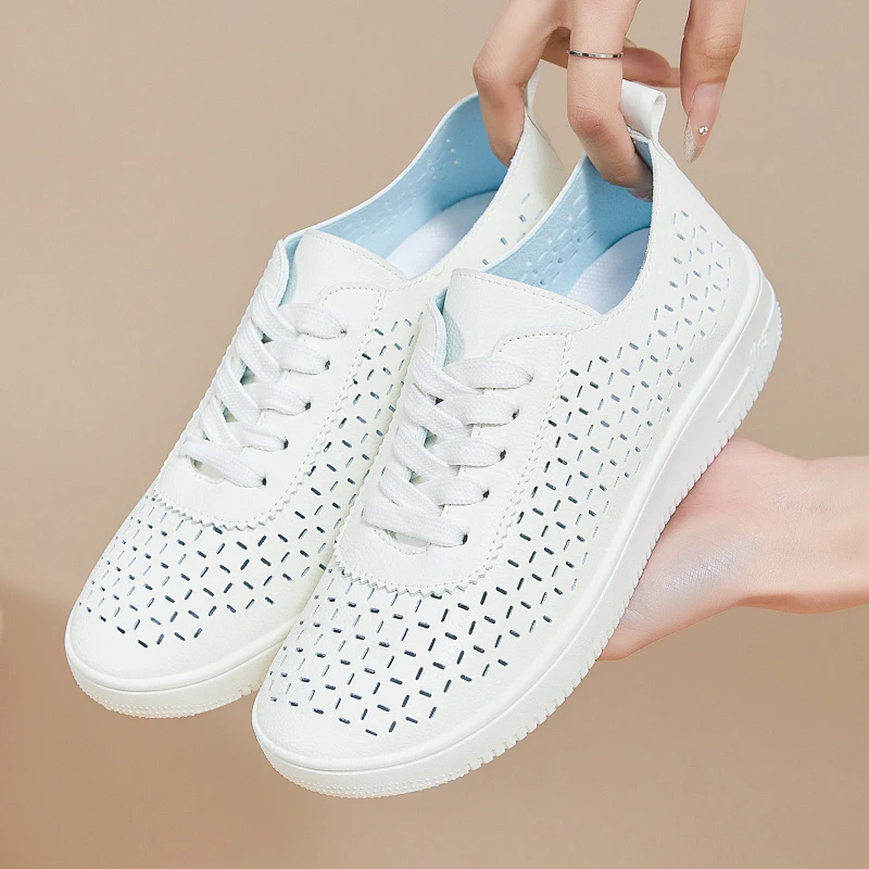 New Casual Women's Sneakers On Sale Designer Shoes 2026 Summer Women's White Sneakers Breathable Soft Flat Shoes For Ladies view 2