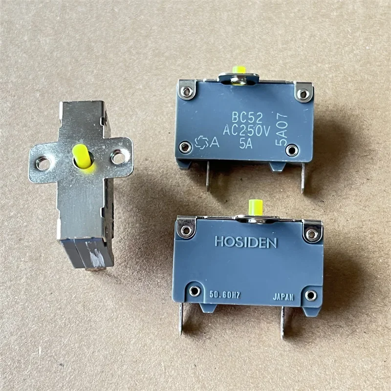 

2PCS BC52 AC250V 5A genuine overload protector, circuit breaker, with auxiliary frame NEW