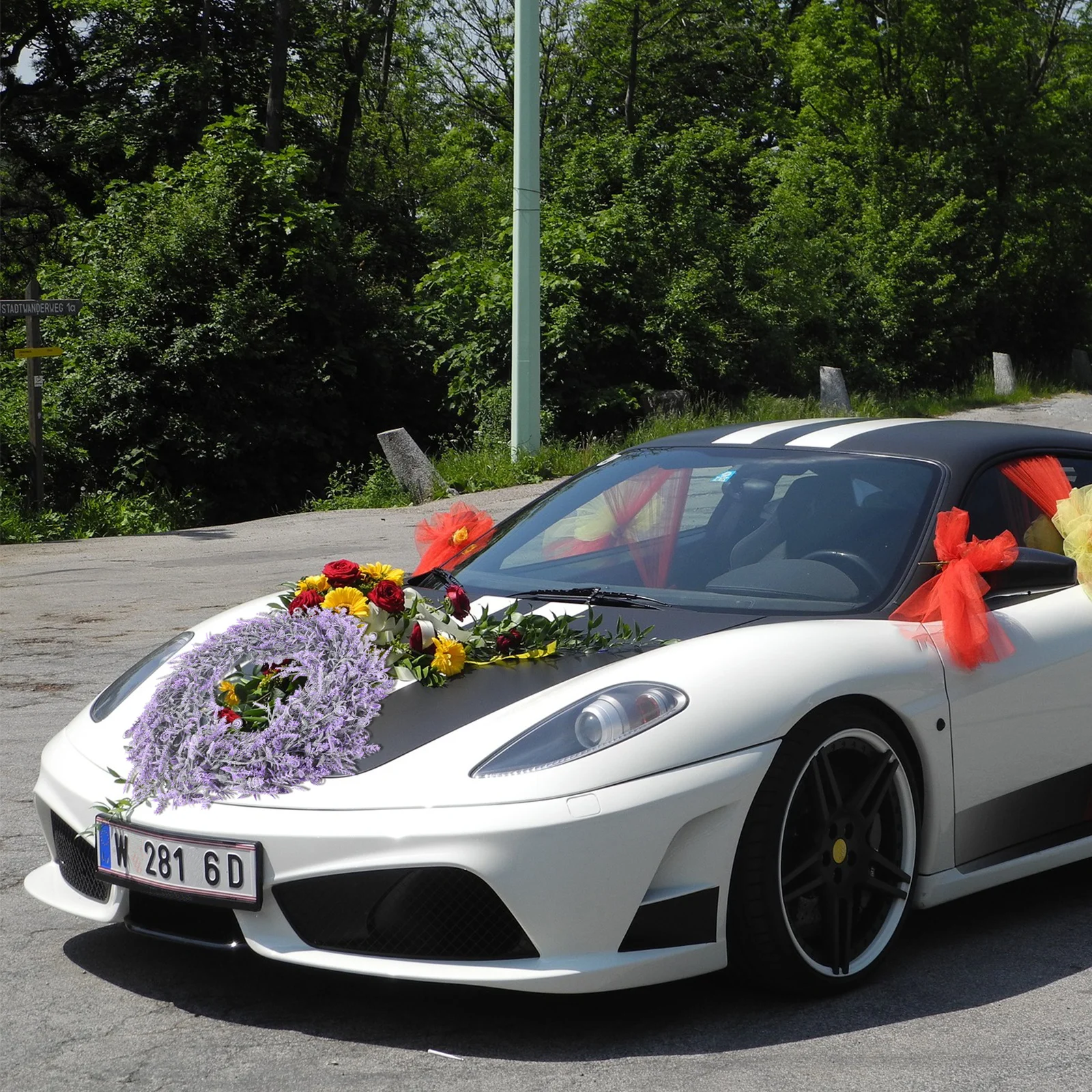 

1Pcs Simulation Lavender Wreath Ornament Festive Hanging Decor for Indoor Outdoor Home Bar Living Room Door Lintel Decoration