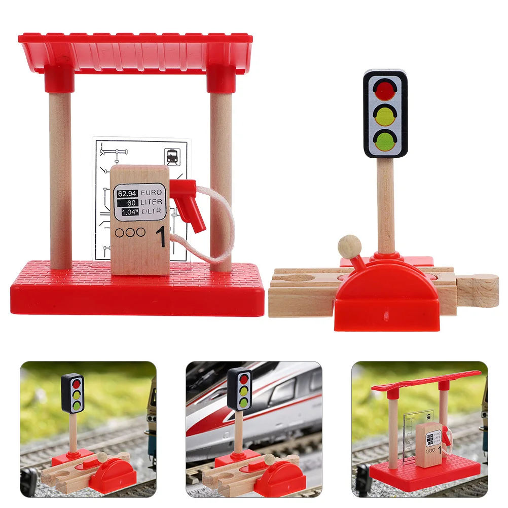 1 conjunto de acessórios de pista de trem de madeira, simulação de posto de gasolina, bloco de estrada, montagem diy, brinquedo educacional para crianças, mesa de areia