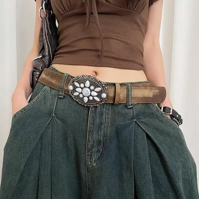 Vintage Embossed Flower Leather Belt White Stone Buckle Boho Western Waist Belt For Jeans Daily Wear