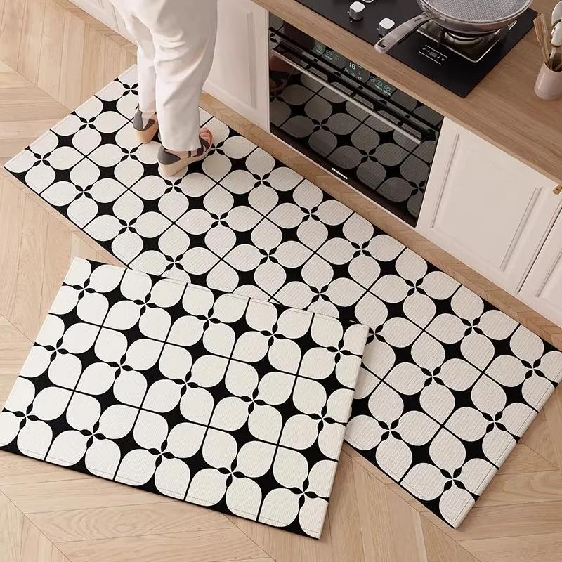 

Kitchen Floor Mat Home Decor Rug Black White Diamond Petal Pattern Carpet Wear-resistant Area Rugs Kitchen Foot Mat 주방바닥매트