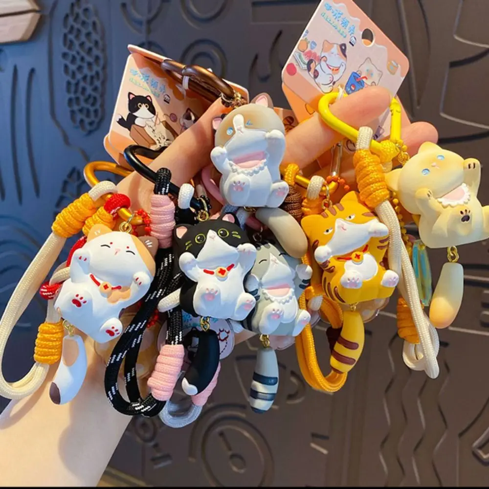 

Backpack Decoration Cat's Paw Puppy Cat Keychain Lucky Cartoon Siamese Cat Pendant Crafts Pattern Hairball Pupp Pendant Men