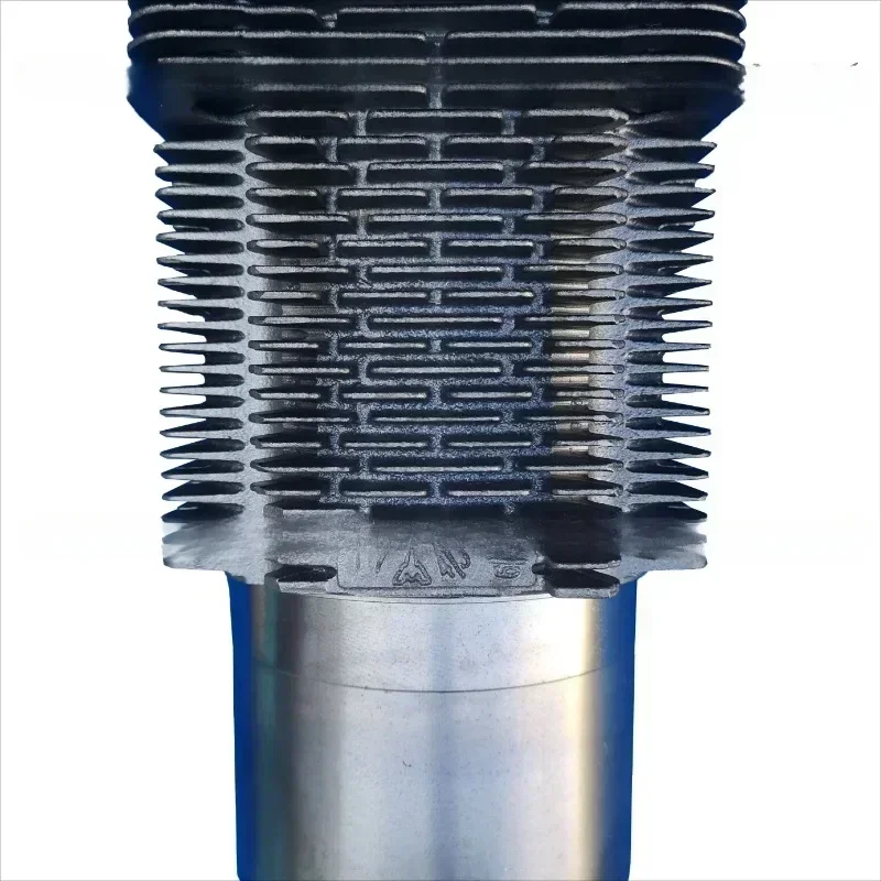 Hot SalesOriginal Deutz Engine Parts Cylinder Spare Parts