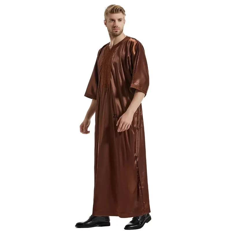 Eid Ramadan muzułmański męski strój Jubba Thobe islamski satynowy haft Abaya długa suknia Musulman Thawb Caftan Abayas Jubah Dubai Arab