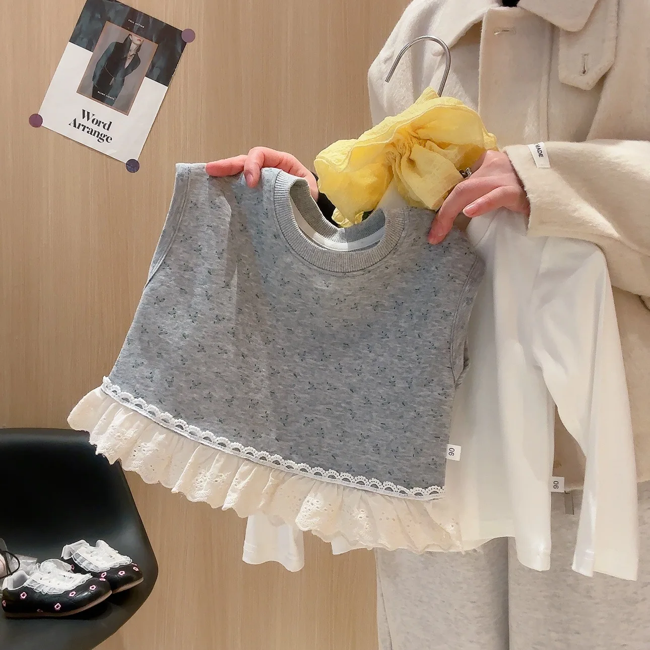 2026 Neues Set mit Spitzenoberteil und Weiten Hosen im Koreanischen Stil, Dreiteiliges Set für Mädchen, Langarm-Kinderkleidung – Detail 5