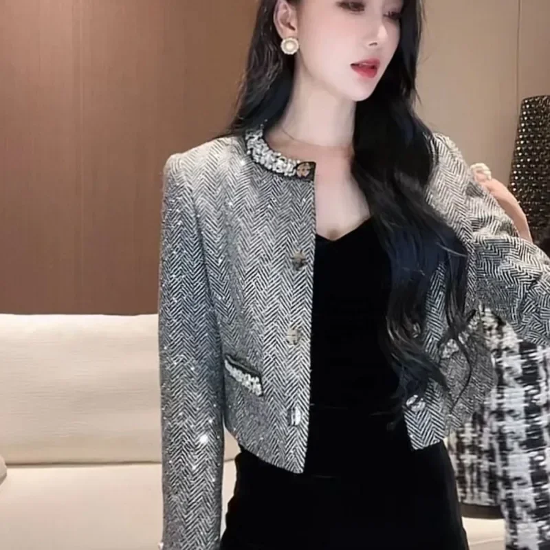 2025 Autumn / Winter New French Small Fragrance Top Slimming Temperament Beauty Diamond Heavy Industry Design Coat Pop Clothes