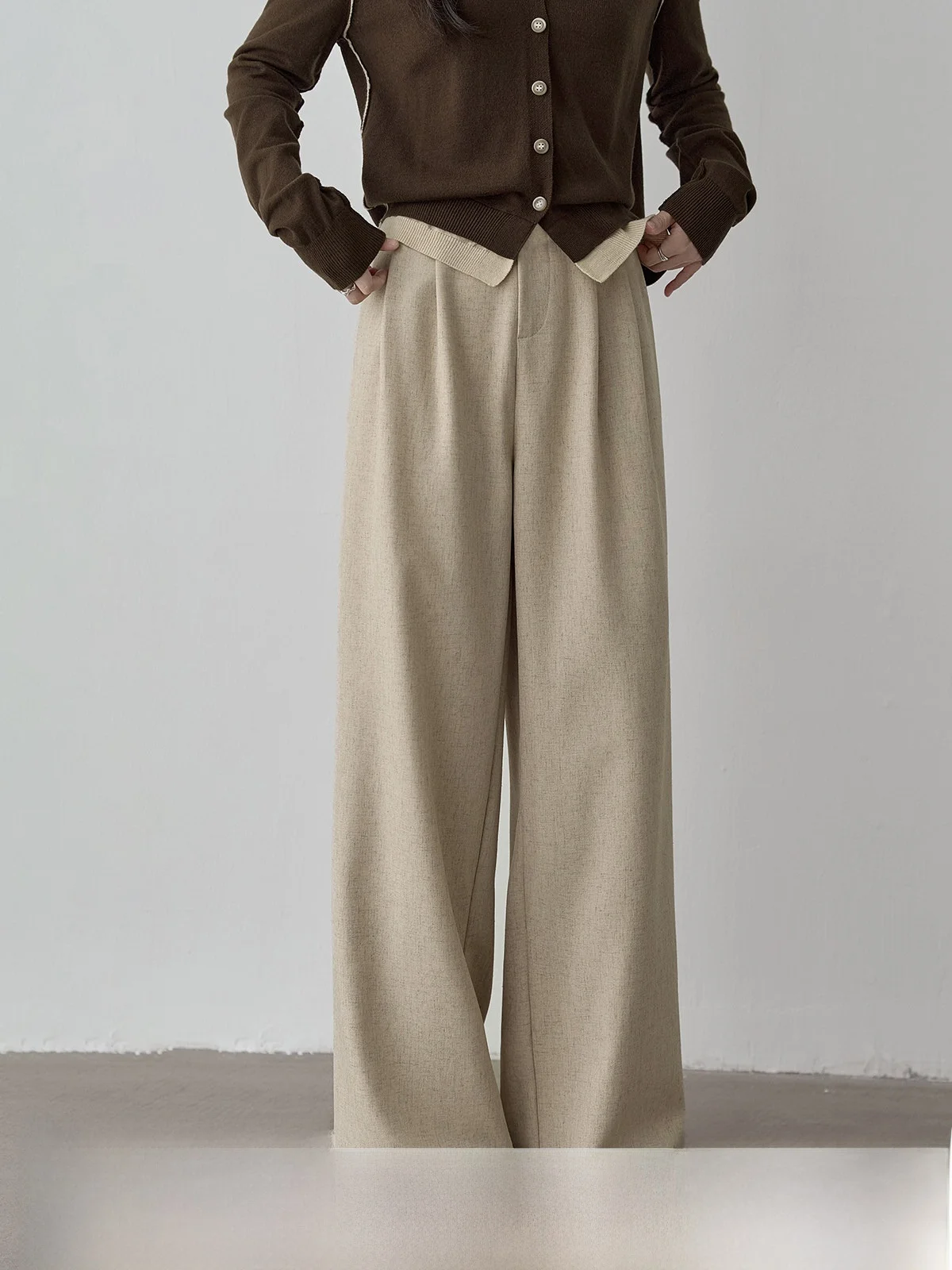 

Khaki Color Women's High Waist Draped Loose Casual Slimming Pants Spring 2026 New Style Commute Style Pure Color Wide Leg Pants