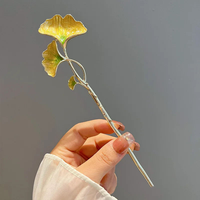 Chinese style ginkgo leaf hairpin summer sense ball hair decoration ancient style light luxury elegant hair clapper