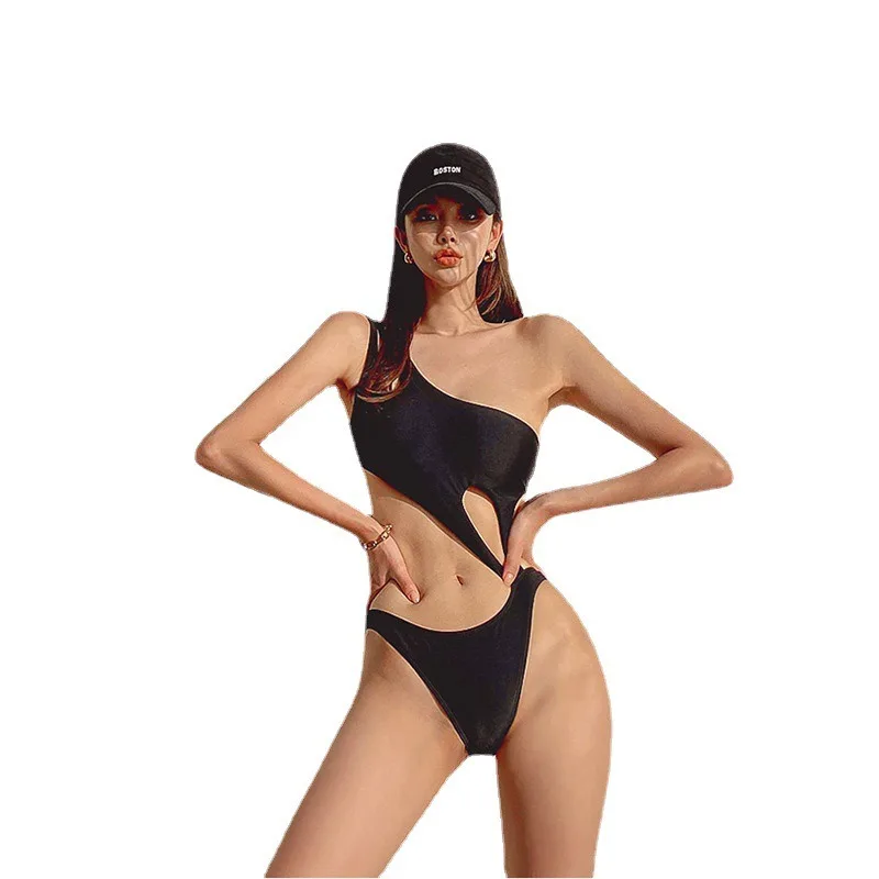 Costume da bagno monospalla da donna in tinta unita, bikini intero a triangolo con top corto sexy europeo americano per le vacanze al mare