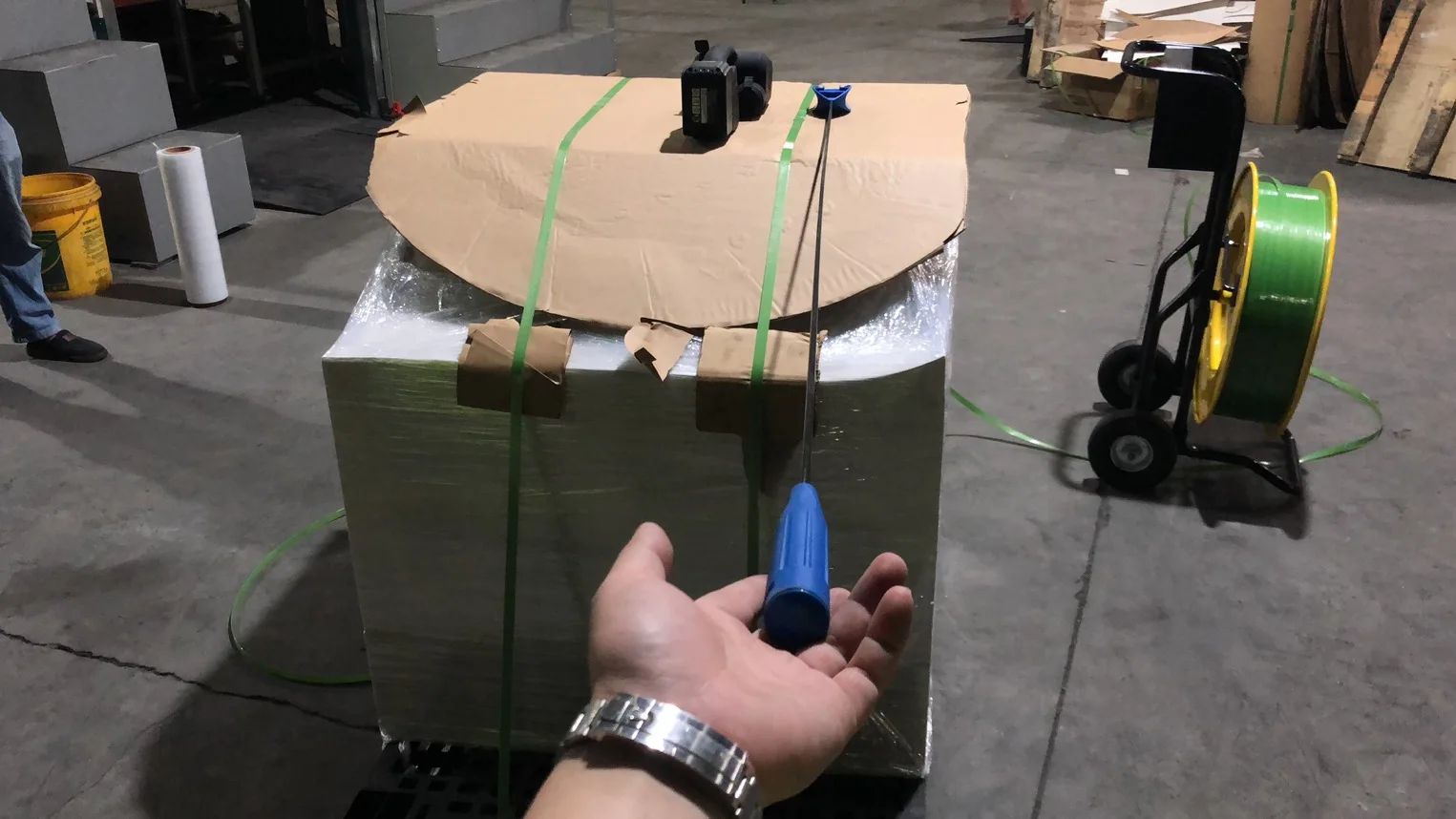 Hand-held Battery Powered Pallet Strapping Machine for PP and PET Straps Automatic Strapping Tool