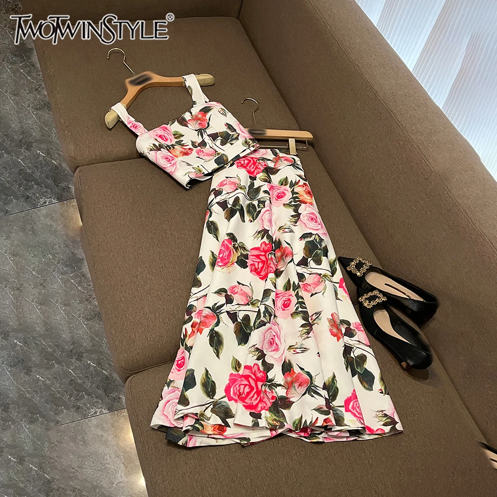 

TWOTWINSTYLE Vintage Print Two Piece Sets For Women Square Collar Sleeveless Top High Waist Skirt Elegant Set Female KSE541518