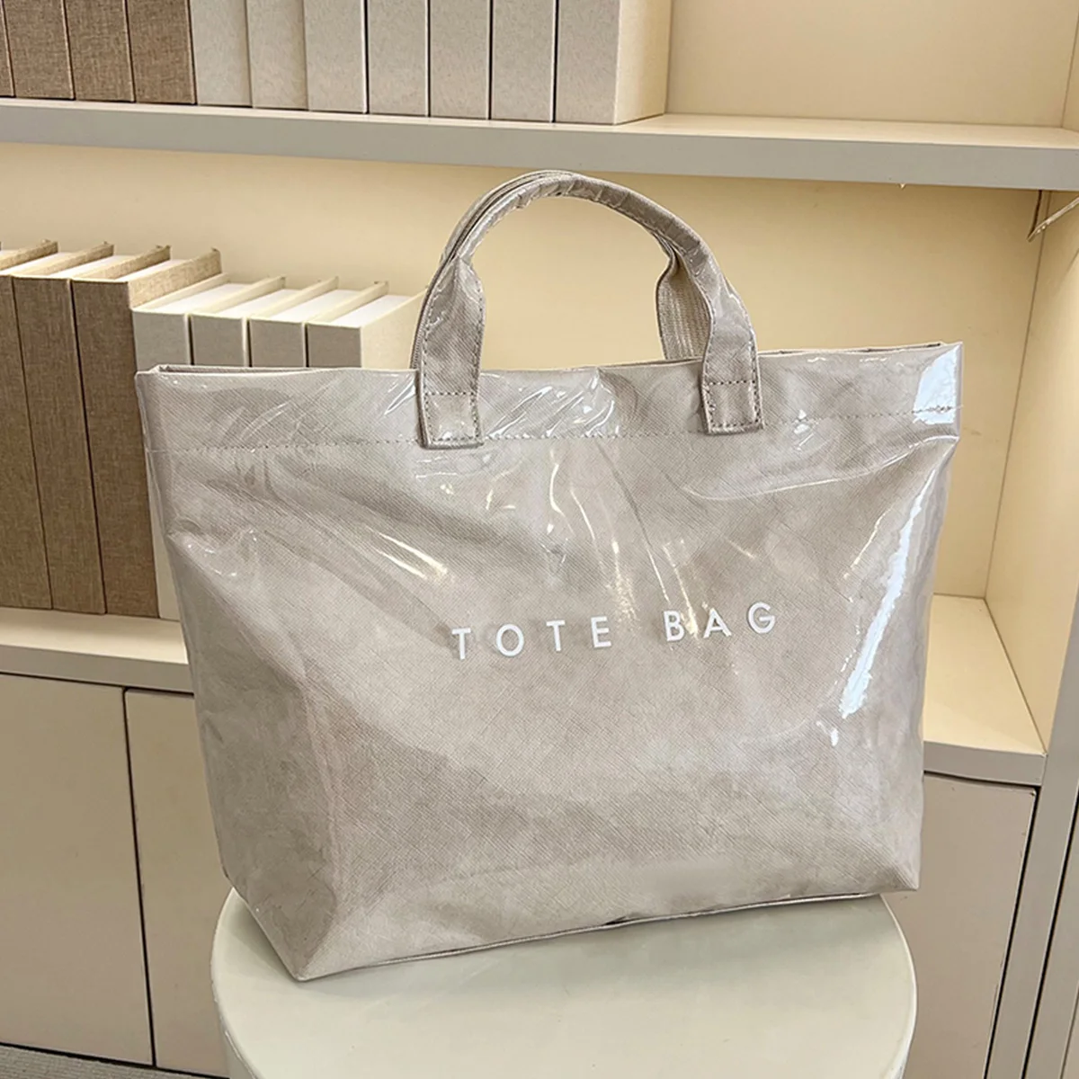 

Minimalist Women Tote Bag Solid Letter Clear PVC Large Capacity Handbag DuPont Paper Versatile Handbag for Commute Shopping