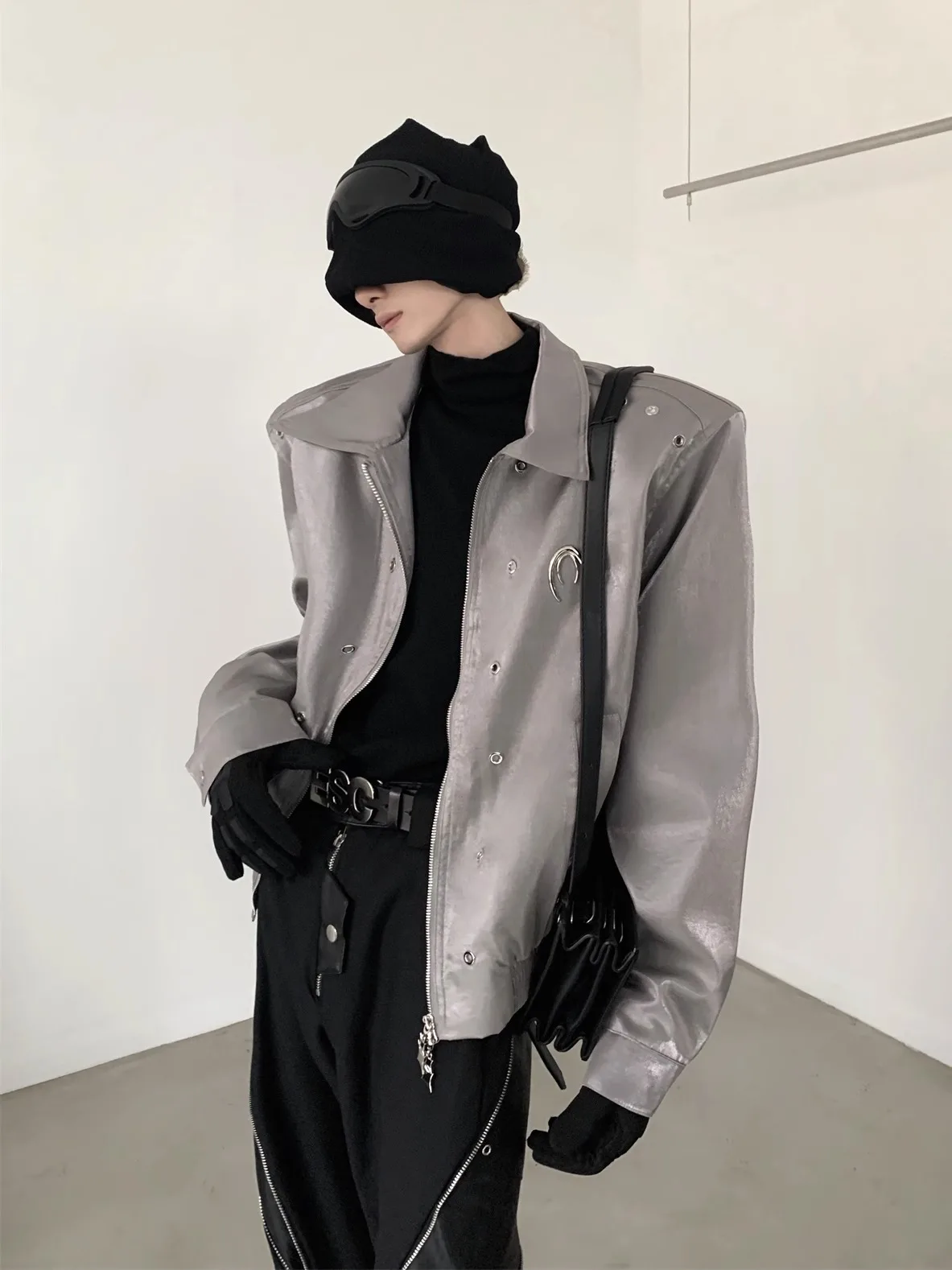 

Мужское пальто свободного кроя с воротником-стойкой и жидким металлическим дизайном Street Sle, молодежное модное полиэфирное пальто