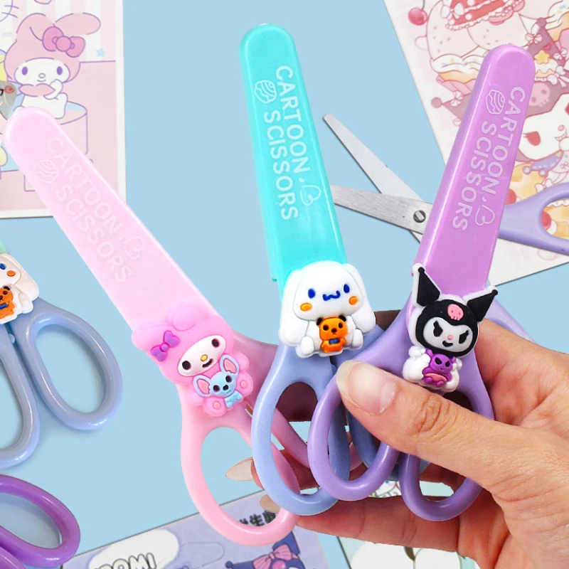 Kawaii Sanrio Tesoura de Segurança com Tampa, Kuromi Hello Kitty My Melody, Bonito Conjunto De Corte DIY, Material De Papelaria Escolar