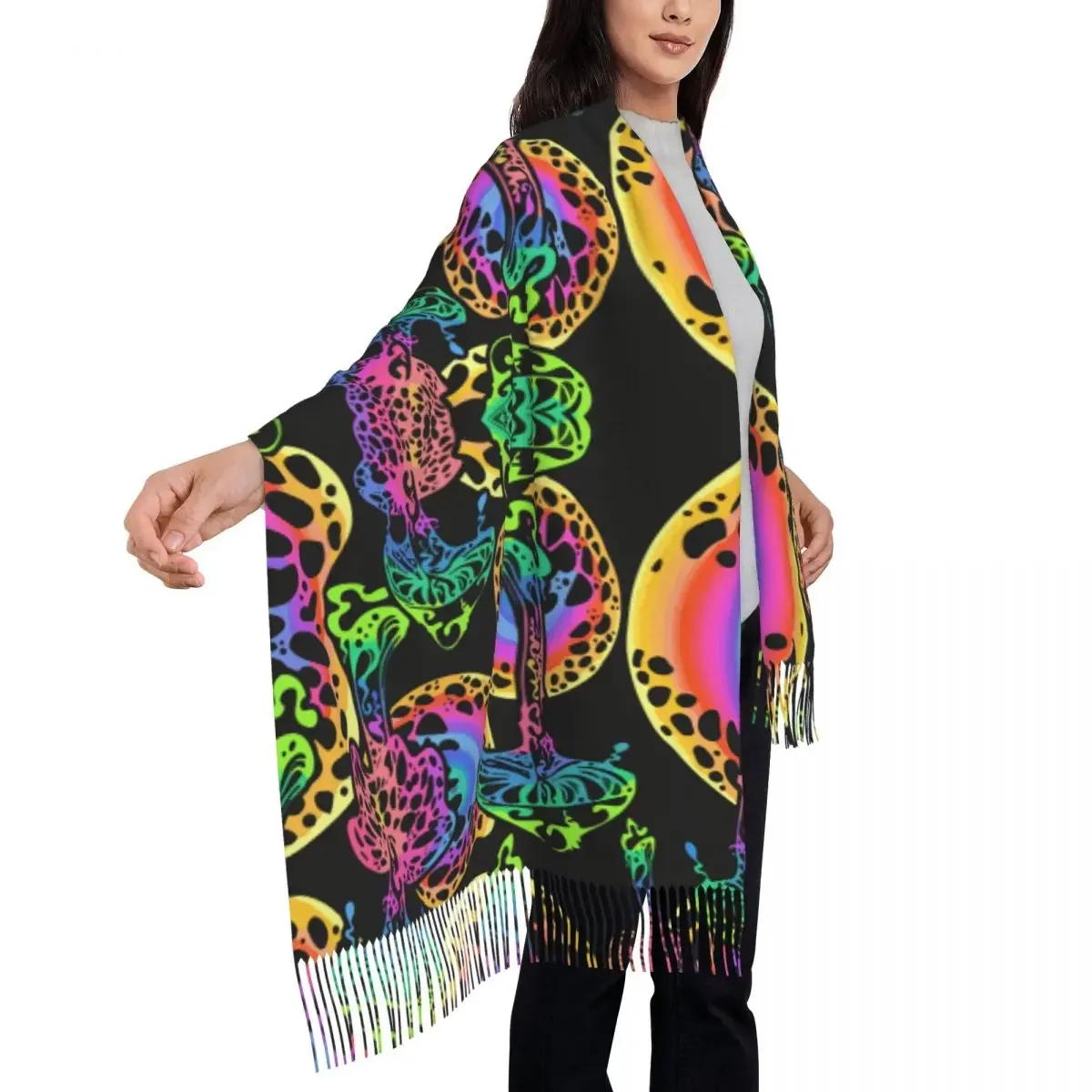 Psychedelic Magic Glowing Mushrooms Women's Tassel Shawl Scarf Fashion 