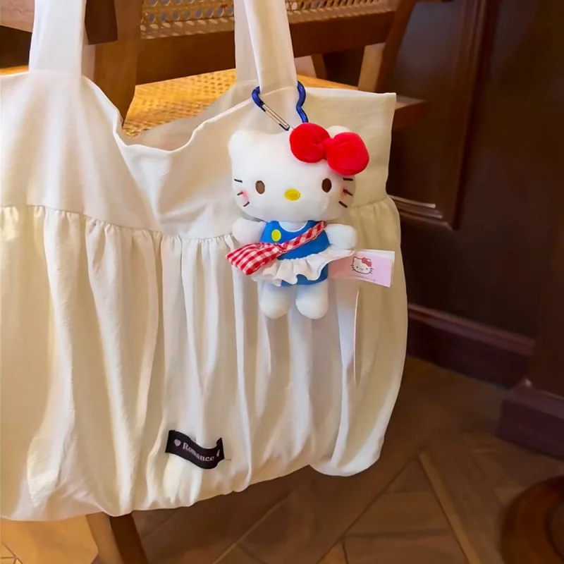 Nowa urocza pluszowa lalka z zawieszką w kształcie kotka z kreskówek Wisząca lalka z brelokiem z miłością Wyślij prezent buduarowy w magazynie Prezent urodzinowy