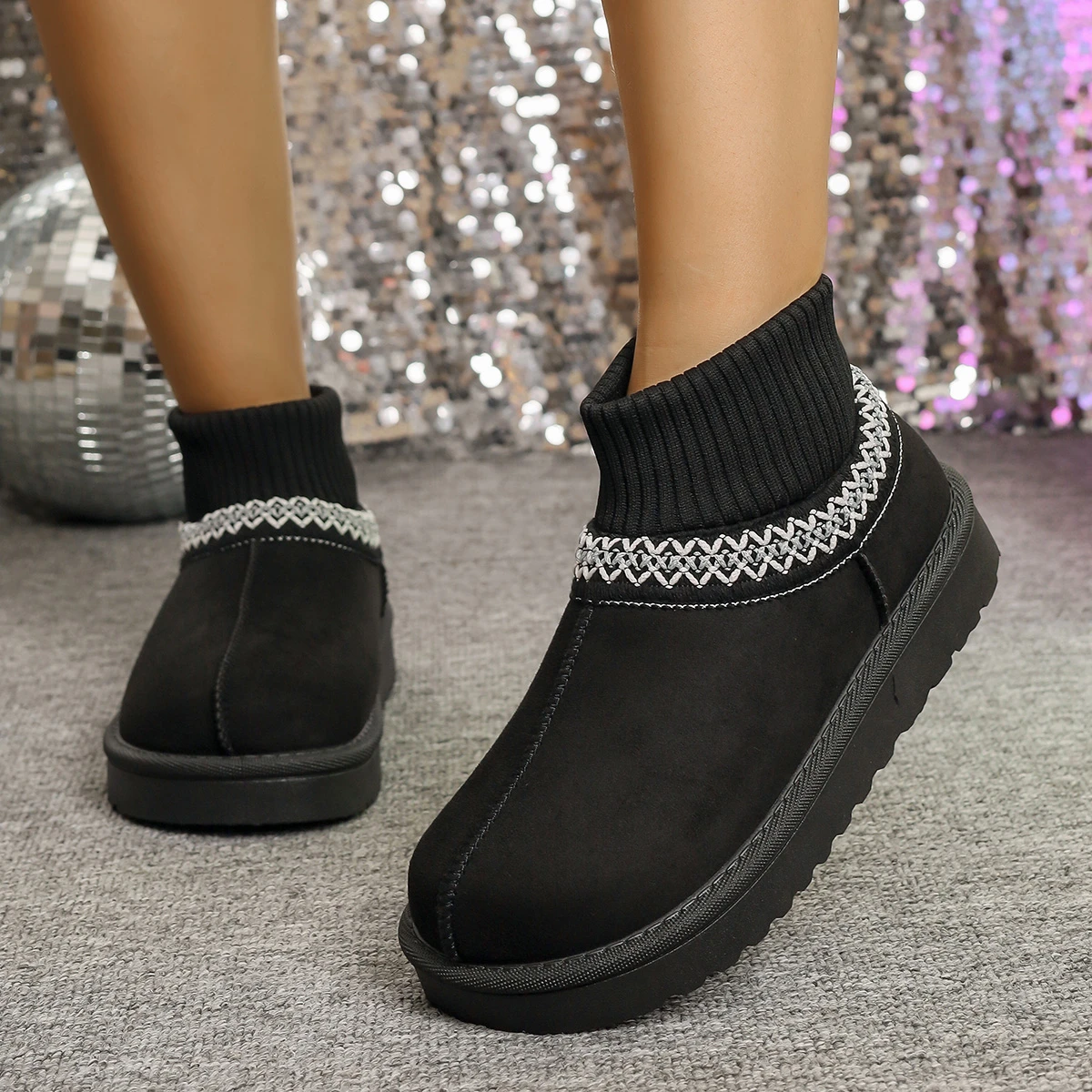 

New High Quality Women's Fashion Snow Boots Fluffy Plush Faux Fur Soft Slippers Winter Indoor Comfortable Home Men's Shoes