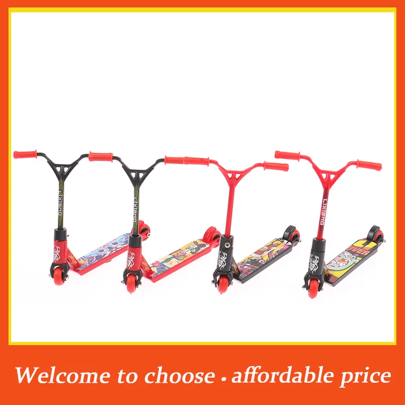 TH 1PC Finger Skateboards Mini Skate Park Ramp Sets Finger Scooter Fingertip Bikes Fingerboard Extreme Sport Deck Novelty Toys