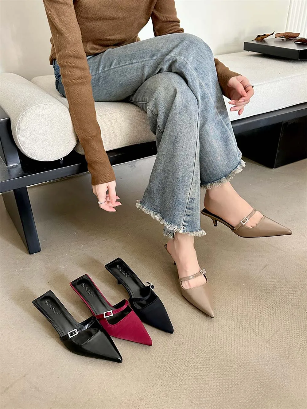 

Pointed Toe Women Slides Slippers Mules Shoes Mid Heels 2024 New Arrivals Fashion Dress Shoes Woman Size 35-39 Slip On Mules