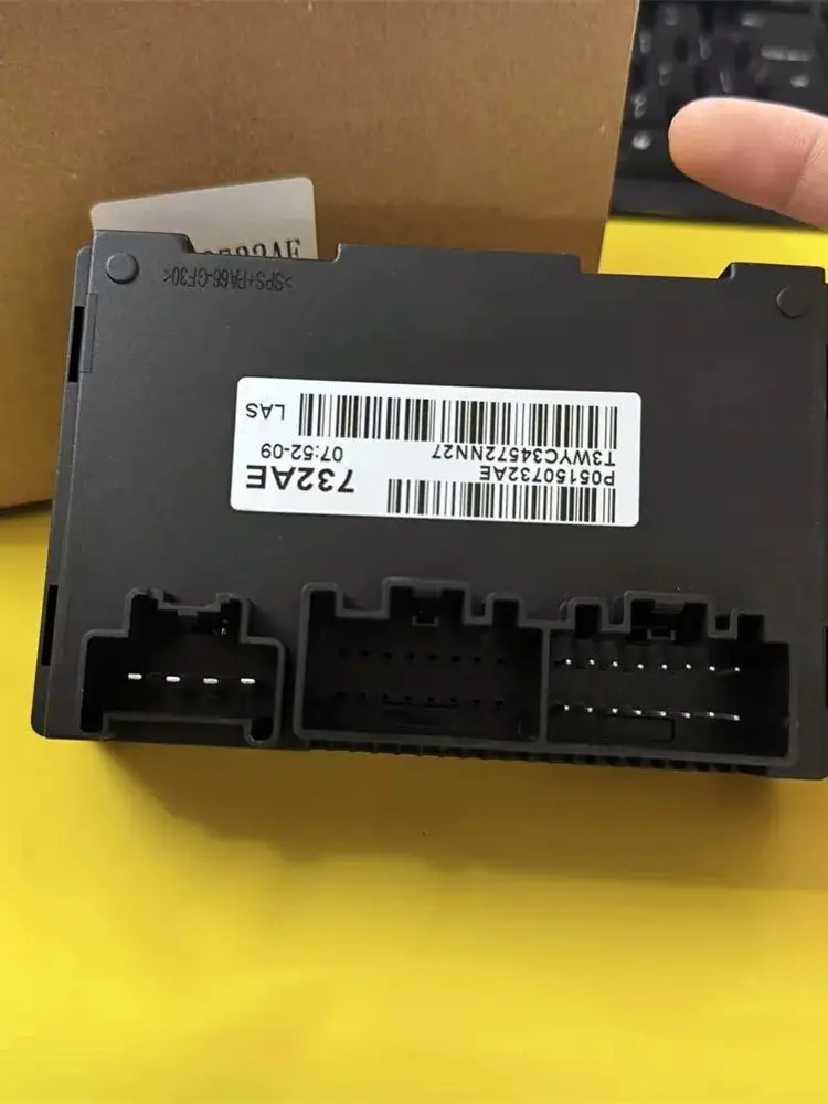 NOWY 05150732AE 5150732AE 68395074AA Moduł Sterowania Skrzynią Rozdzielczą Do Grand Cherokee Dodge Durango 2014 2015 Czarny Moduł Transferu Prędkości — 2