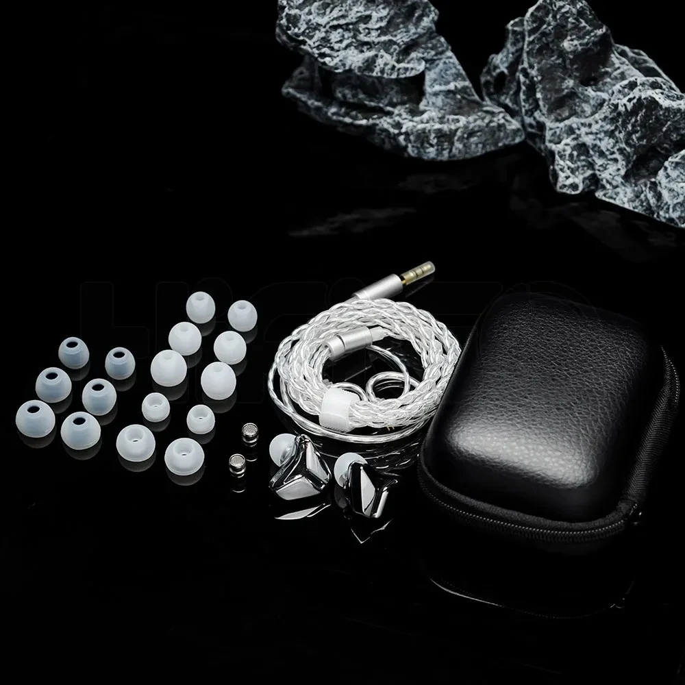 MUSEHIFI ME1 10 مللي متر DLC الديناميكي الحجاب الحاجز + 1BA الهجين 2Pin 0.78 مللي متر HiFi السمعية في الأذن سماعة مع 3 المقابس للانفصال