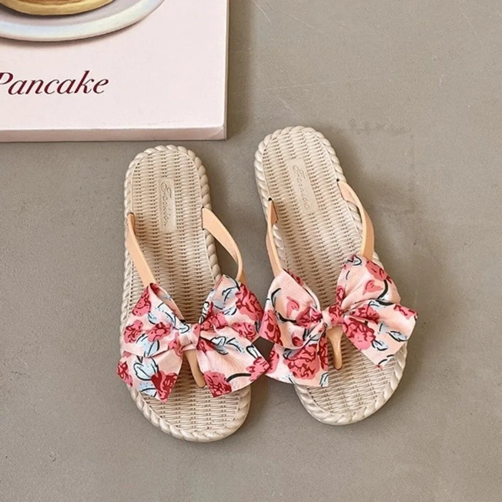 PVC Bow Rose Flower Slippers Non Slip Flowers Pattern Flip Flop Sandals Indoor Outdoor Fairy Style Girl Bowknot Slippers Ladies view 3