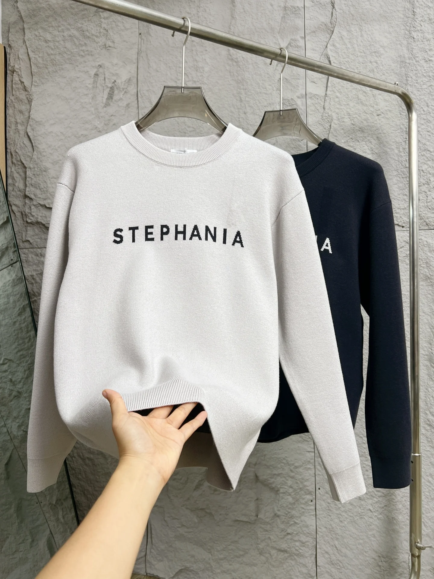 

Мягкий, приятный к телу, модный вязаный свитер с круглым вырезом для мужчин, осенне-зимний, с длинными рукавами, повседневный трикотаж