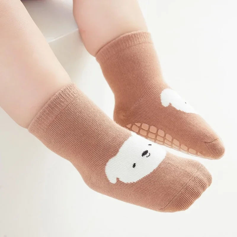 5/1 قطعة الوليد صبي فتاة المضادة للانزلاق جوارب يمكن السير بها على الأرض ربيع الخريف الكورية الكرتون طفل الجوارب الأطفال باطن المطاط الرياضة جورب